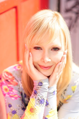 Shell Taylor Shelly Taylor - Actress - etalenta