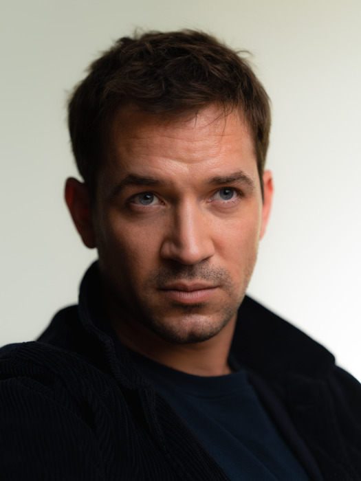 © Luis Zeno Kuhn 2021