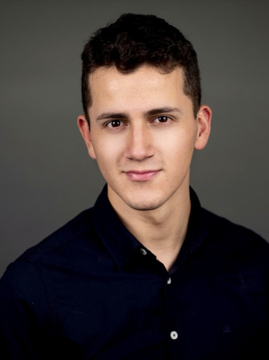 © Leonardo Villegas 2022