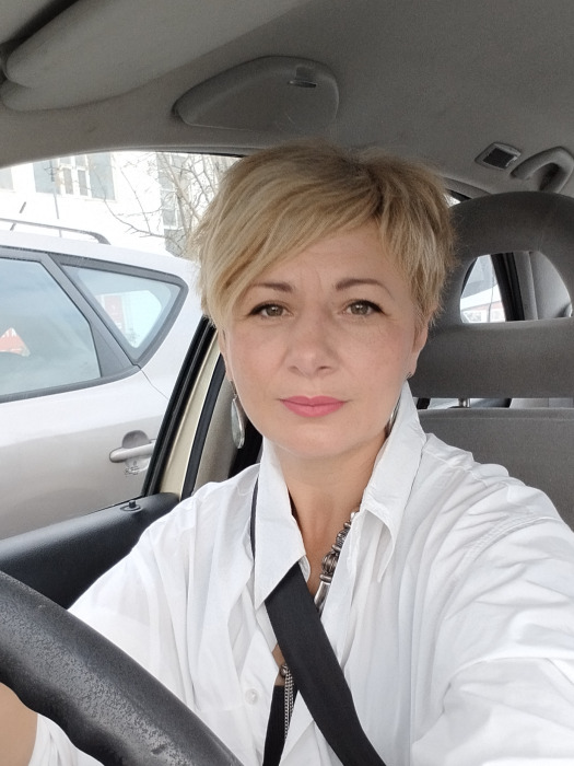 © Kozhukharova Olena