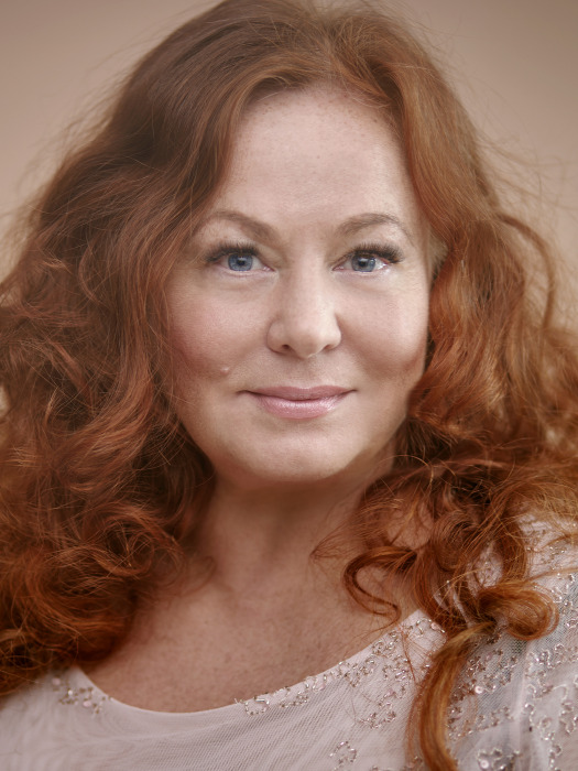 © Adrian Schaetz 2022