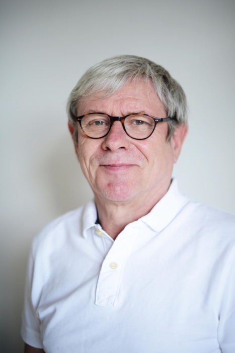 © Adrian Höllger / 2013