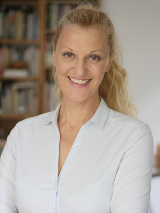 © V.Molina - No retouch no filter - Smile 2023