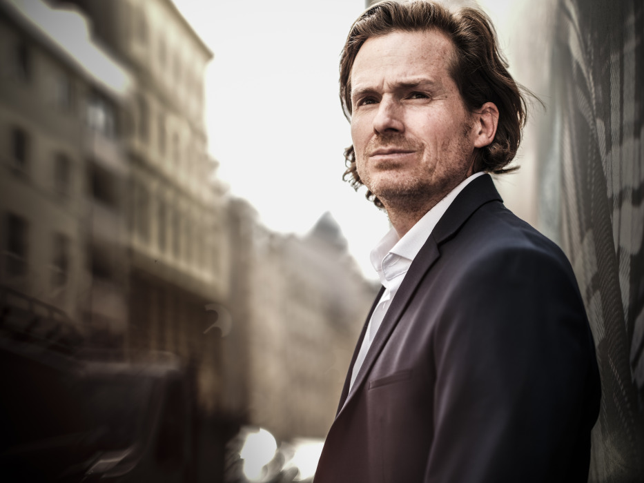 © Dragan Dokmanovic 2024