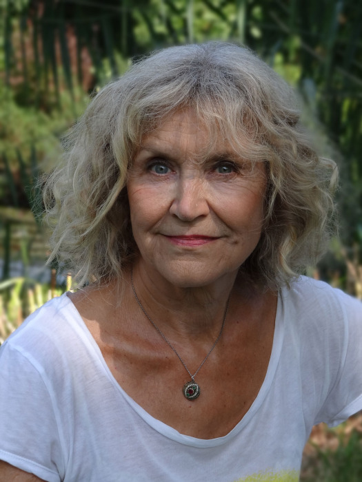 © Manuel Breuer 2024