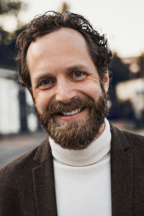 © Alexander Resch 2024