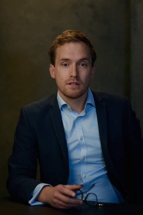 © Simon Ridgway 2024