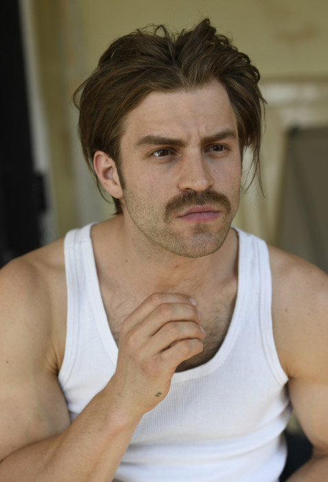 © Jeanne Degraa 2024