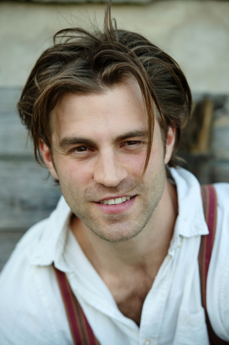 © Jeanne Degraa 2024