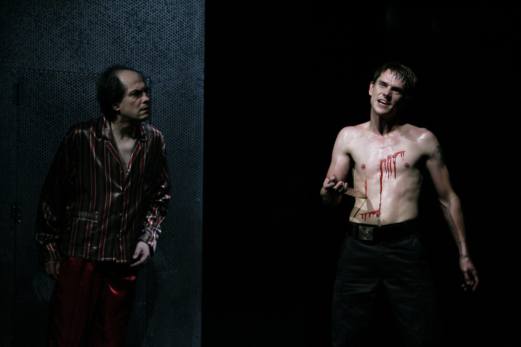 © Matthias Heise/Neuköllner Oper 2002