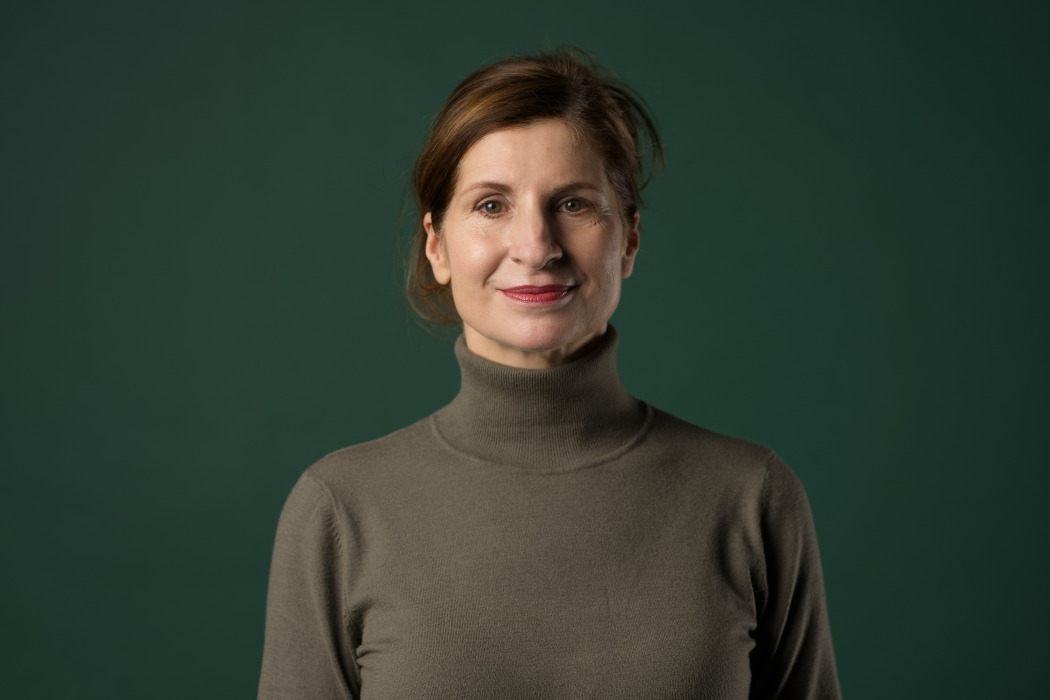 © Alfred Neversal 2024