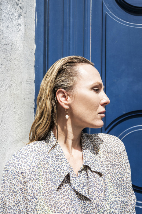 ©