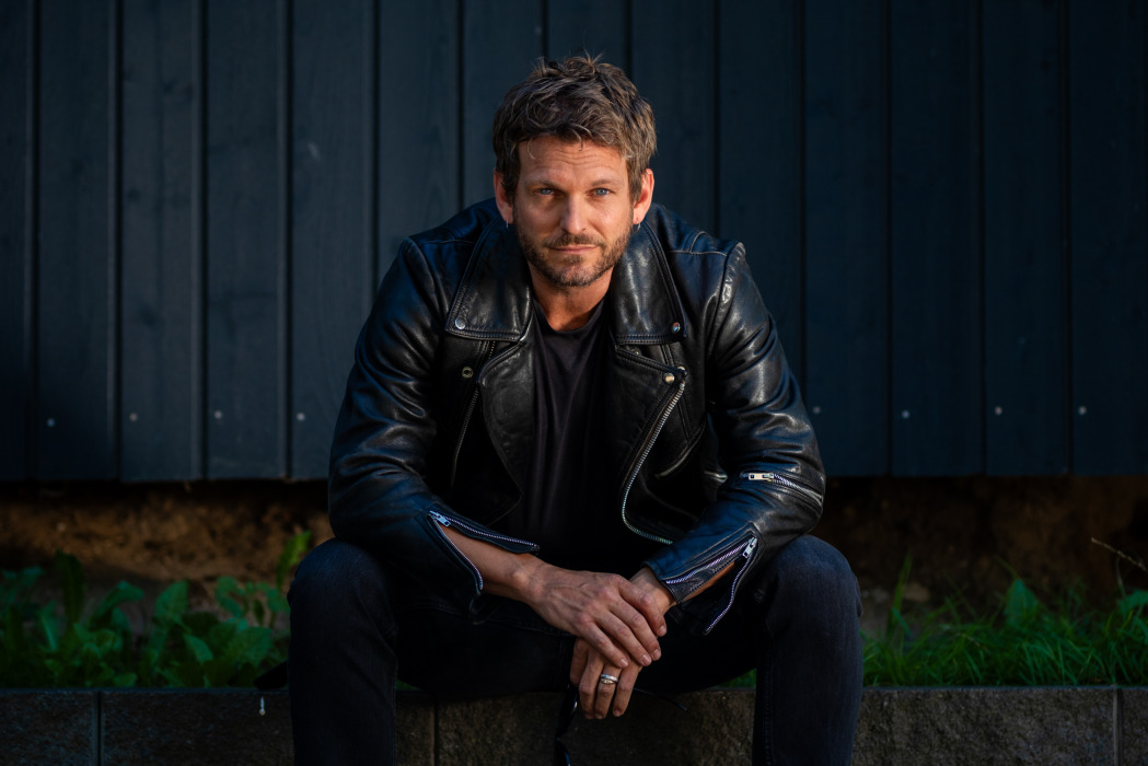 © Gordon Muehle 2025