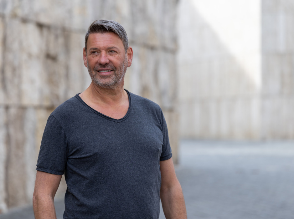 © Andreas Mross 2025