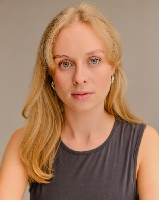 © AKTA Headshots 2025