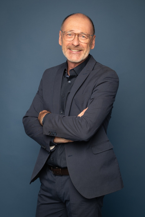 © Oliver Rindelaub 2025
